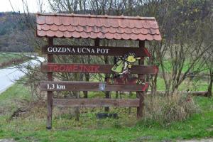 GOZDNA UČNA POT TROMEJNIK 2